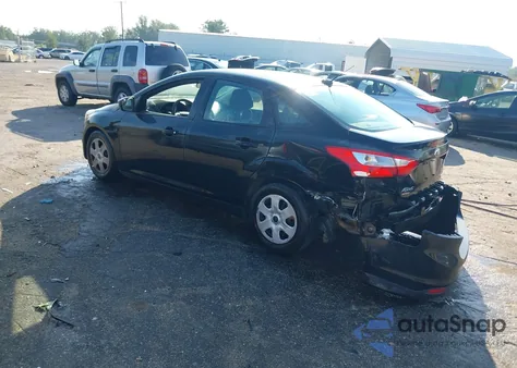 2014 Ford Focus S from USA, damaged, VIN 1FADP3E25EL227933